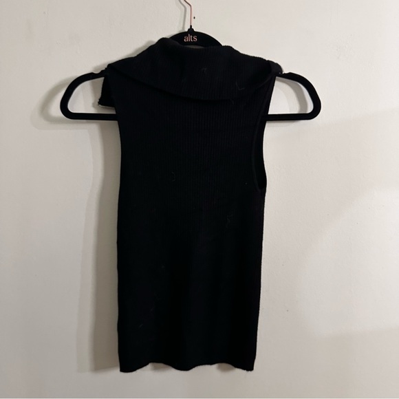 Urban outfitters knit sleeveless top S - Picture 3 of 5